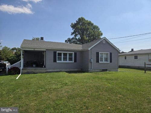 13 Woodstown Alloway Rd, WOODSTOWN, NJ, 08098-1039 | Card Image