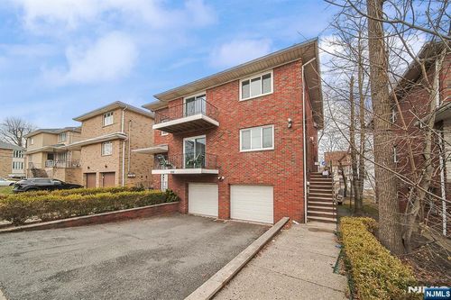 2385 Linwood Ave, Fort Lee, NJ, 07024-3926 | Card Image