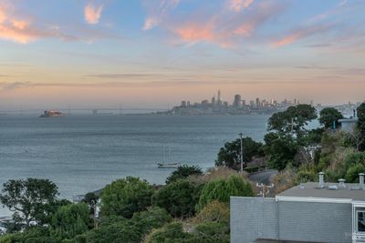 99 Bulkley Avenue, Condo with 2 bedrooms, 2 bathrooms and 2 parking in Sausalito CA | Image 2