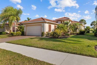 164 Pesaro Drive, House other with 3 bedrooms, 2 bathrooms and null parking in North Venice FL | Image 2