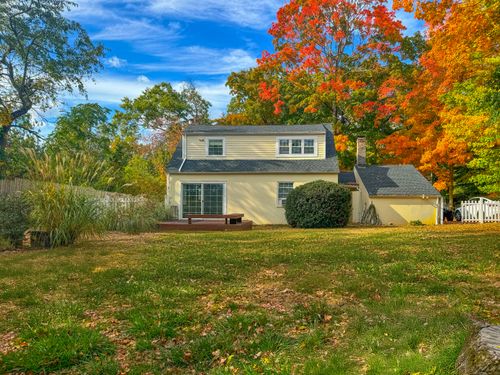 14 Long Lots Rd, Westport, CT, 06880-3824 | Card Image