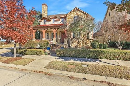 2201 Shakespeare St, Carrollton, TX, 75010-4930 | Card Image