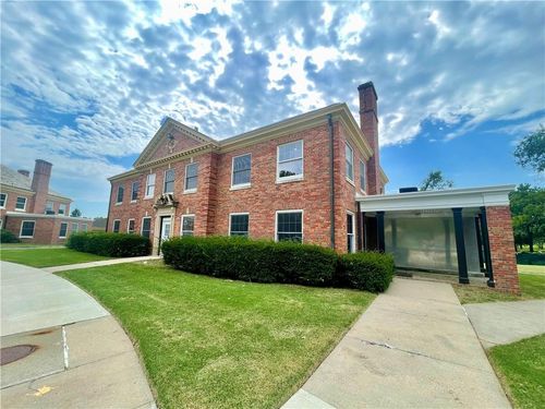 Mabee Building, 8150 Wornall Road, Kansas City, MO, 64114 | Card Image