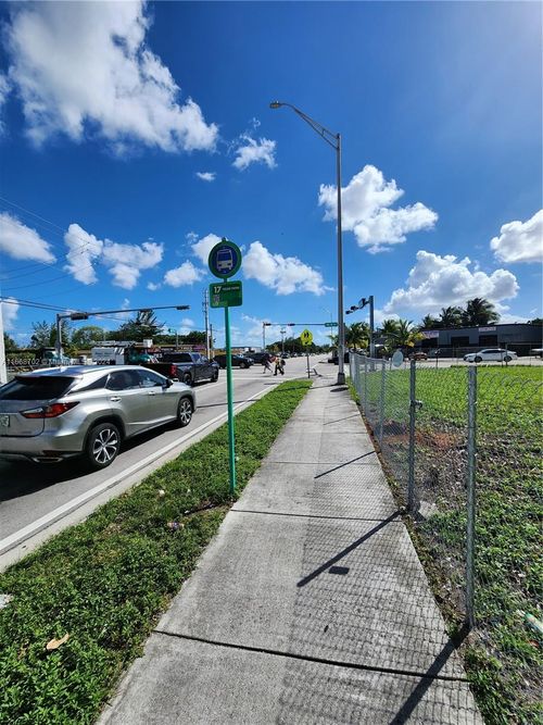 11110/20 Nw 17th Avenue, Miami, FL, 33167 | Card Image