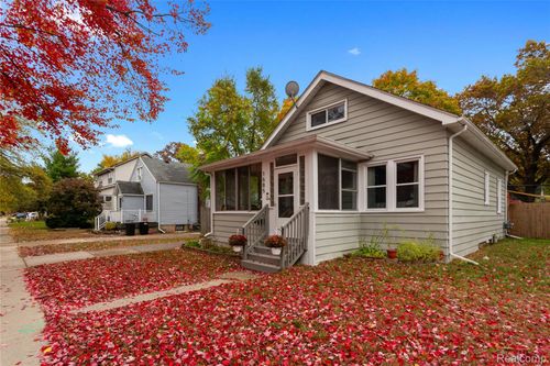 1685 W Troy St, Ferndale, MI, 48220-3158 | Card Image