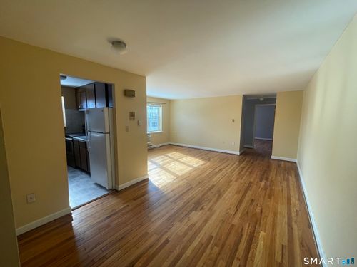 apt-b3-24 Merrill St, Hartford, CT, 06106-2919 | Card Image