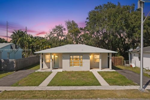 208 Sw 2nd Pl, Dania Beach, FL, 33004-3957 | Card Image