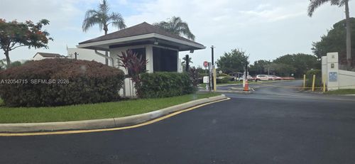 209-210 Lake Pointe Dr, Oakland Park, FL, 33309-3550 | Card Image