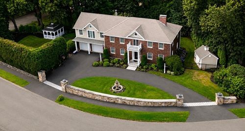 10 Juniper Hill Rd, Waltham, MA, 02452-4729 | Card Image