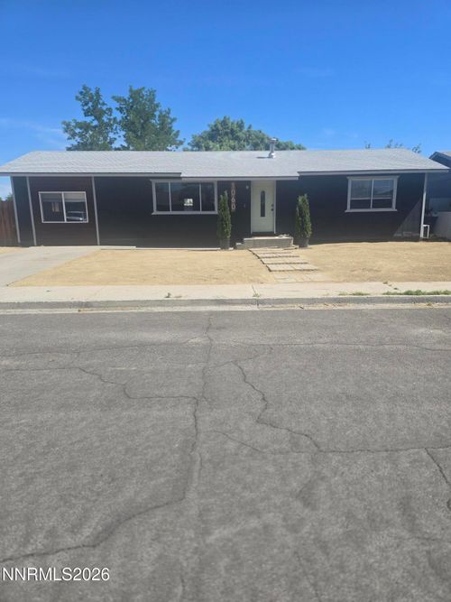1060 Lee Ave, Fallon, NV, 89406-3638 | Card Image