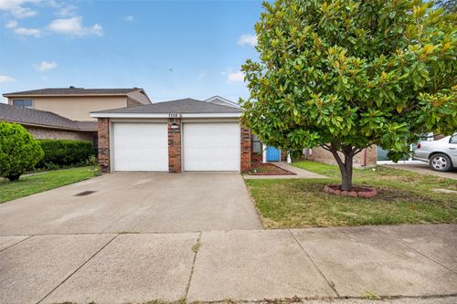 1115 Lombard Ln, Duncanville, TX, 75137-3564 | Card Image