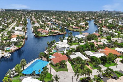 571 Se 11th St, Pompano Beach, FL, 33060-9407 | Card Image