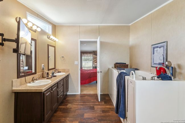 125 Oak Hvn, House other with 6 bedrooms, 4 bathrooms and null parking in Mountain Home TX | Image 22