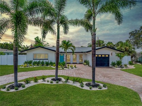6709 Cardinal Dr S, St Petersburg, FL, 33707-3803 | Card Image