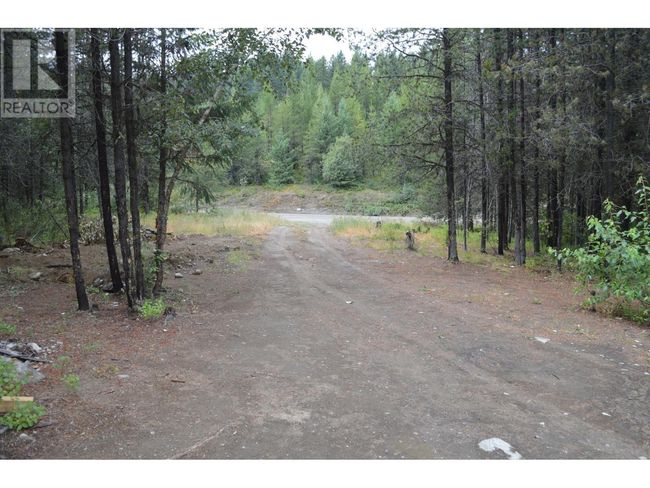 Lot 1 3 Rd St, Home with 0 bedrooms, 0 bathrooms and null parking in Kootenay Boundary BC | Image 4