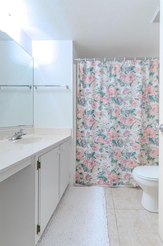 2007 - 2007 Palm Beach Trace Dr, Condo with 2 bedrooms, 2 bathrooms and null parking in Royal Palm Beach FL | Image 23
