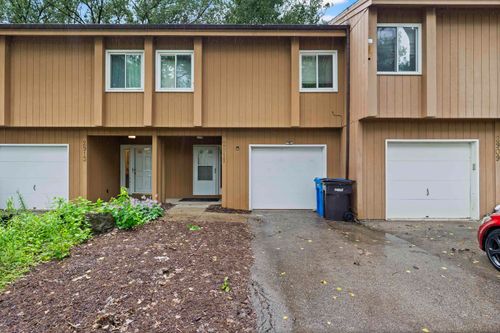 2911 Marina Drive, Middleton, WI, 53562 | Card Image