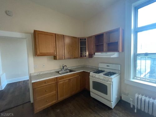 3-153 Ellison St, Paterson, NJ, 07505-1304 | Card Image