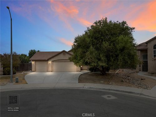 2303 Trentino, Bakersfield, CA, 93313 | Card Image