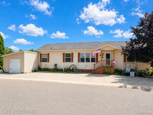 6196 Green Lake Ct, Kimball, MI, 48074-1370 | Card Image