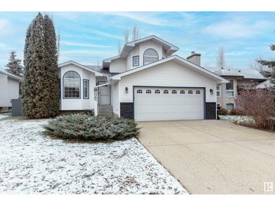 52 Calico Dr, House other with 5 bedrooms, 3 bathrooms and null parking in Sherwood Park AB | Image 2