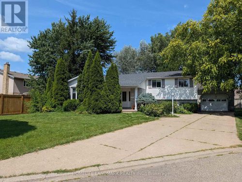 3 Pacifico Place, St. Catharines (Grapeview), ON, L2S3N5 | Card Image