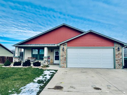 204 Bergsten Ct, Riley, KS, 66531-9612 | Card Image