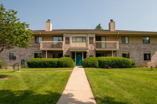 f-116 E Freistadt Road, Thiensville, WI, 53092 | Card Image
