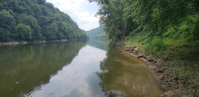 View from the dock looking west on the Kentucky River. | Image 7