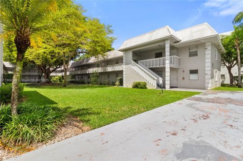 apt-201-17255 Sw 95th Ave, Palmetto Bay, FL, 33157-4459 | Card Image