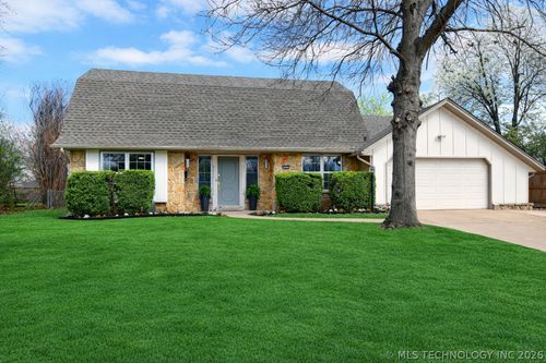 5923 E 48th St, Tulsa, OK, 74135-6848 | Card Image