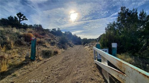 0 Vicinity Ross Road E, Juniper Hills, CA, 93543 | Card Image