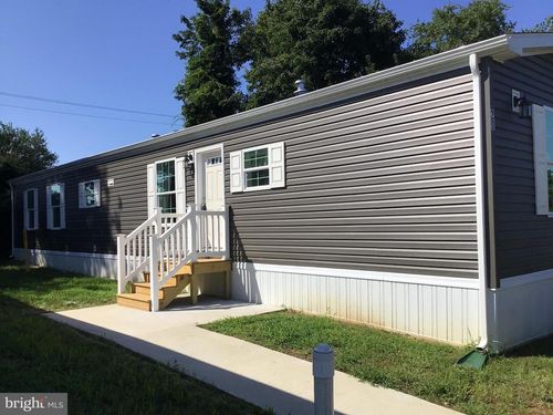 20 Kennedy Dr, FAIRLESS HILLS, PA, 19030-2009 | Card Image