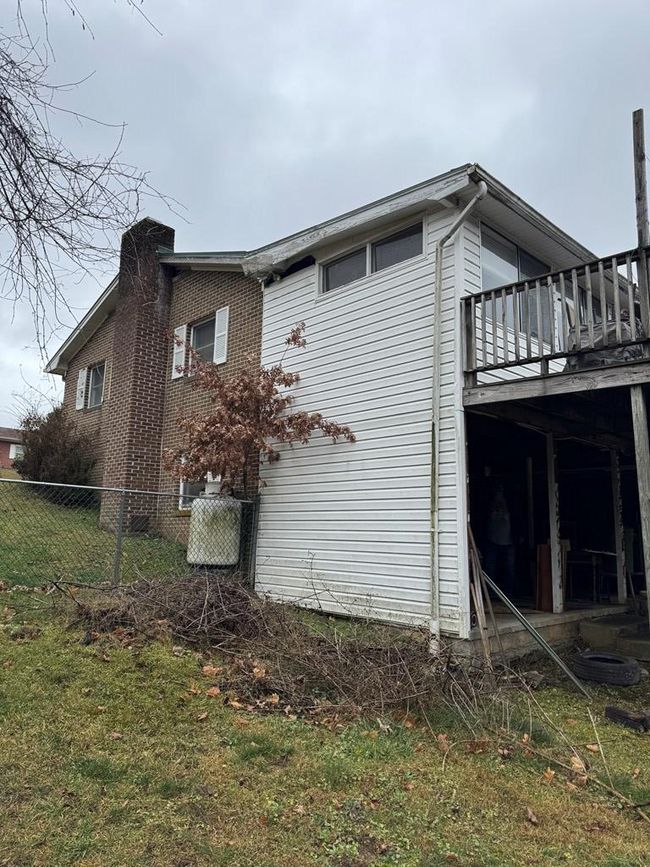 573 Cresswood Dr, House other with 3 bedrooms, 2 bathrooms and 1 parking in Richlands VA | Image 13