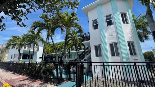 513-8100 Harding Ave, MIAMI BEACH, FL, 33141-1628 | Card Image