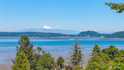 6 Dugualla Rd, Oak Harbor, WA, 98277 | Card Image
