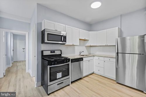 1-3950 Lancaster Ave, PHILADELPHIA, PA, 19104-4670 | Card Image