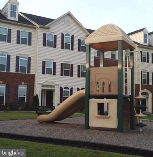 24598 Johnson Oak Ter, STERLING, VA, 20166-2688 | Card Image