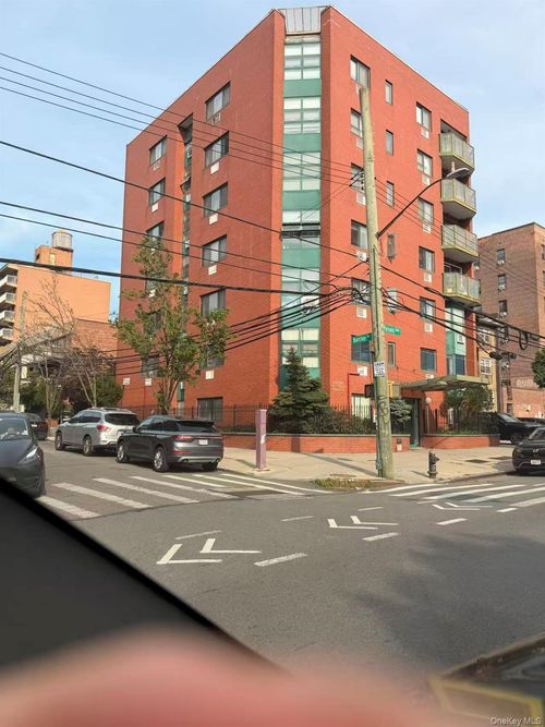8a-4133 Parsons Boulevard, New York, NY, 11355 | Card Image