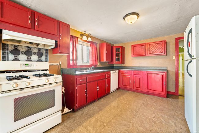 306 S Main St, House other with 3 bedrooms, 2 bathrooms and null parking in Claypool IN | Image 7