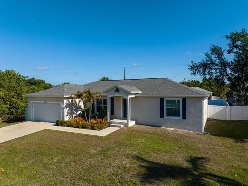 11200 Chalet Ave, ENGLEWOOD, FL, 34224-7904 | Card Image