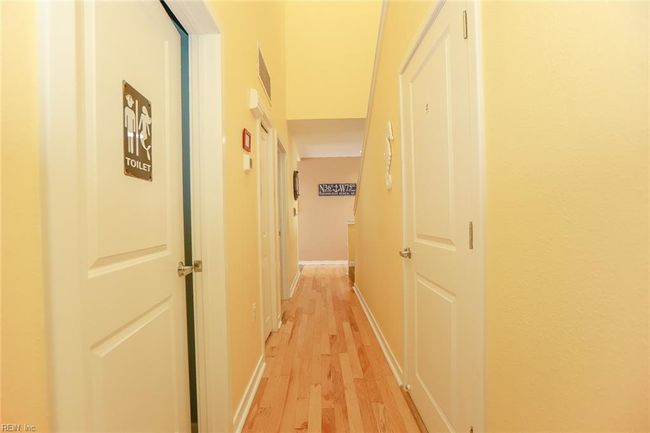 APT-432B - 3738 Sandpiper Rd, House attached with 4 bedrooms, 3 bathrooms and null parking in Virginia Beach VA | Image 17