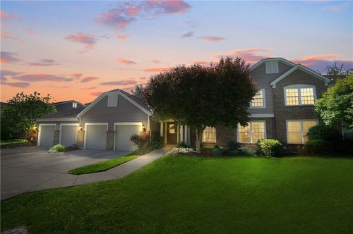 302-5892 Stonebridge Cir, Milford, OH, 45150-6573 | Card Image