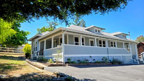 125 Adobe Road, Penngrove, CA, 94951 | Card Image
