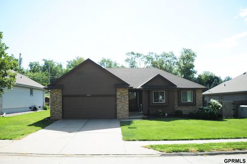 5429 S 56th Street, Omaha, NE, 68117 | Card Image