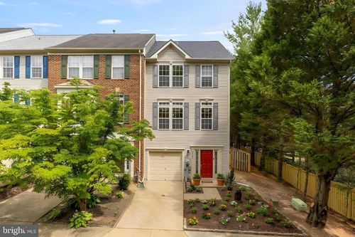 9151 Silvershadow Ct, LORTON, VA, 22079-5208 | Card Image