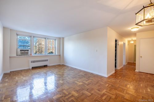 apt-4h-60 Knolls Cres, Bronx, NY, 10463-6321 | Card Image