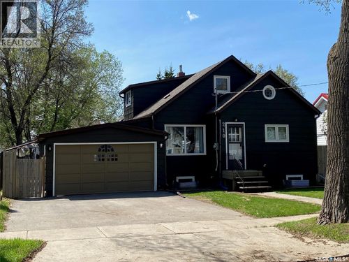 210 First Ave N, Yorkton, SK, S3N1K2 | Card Image