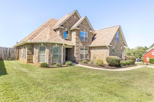 402 Charlotte Dr, Bonaire, GA, 31005-4915 | Card Image