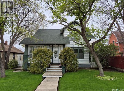 244 3rd Ave Nw, Swift Current, SK, S9H0S1 | Card Image